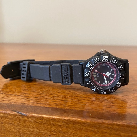 Vintage 1990's Timex Sport Watch - Picture 1 of 8